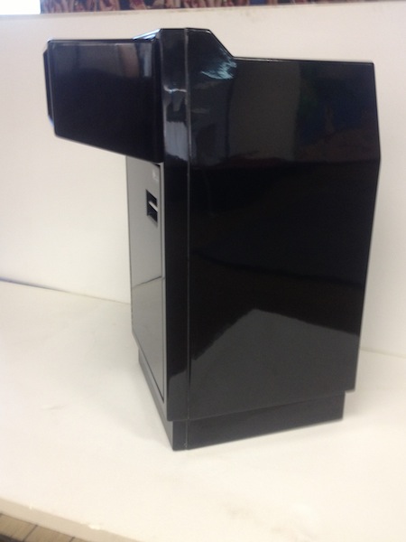 Beakie Front Loading Tray Return